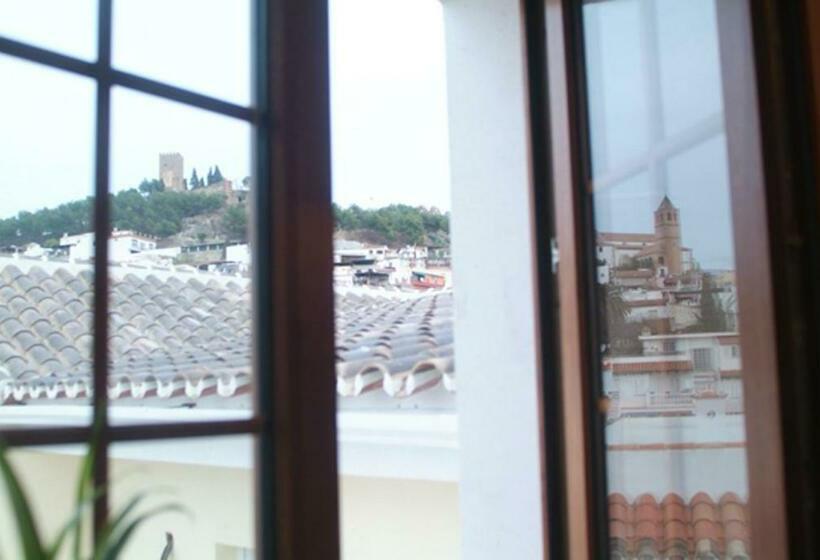 La Casa De Las Titas