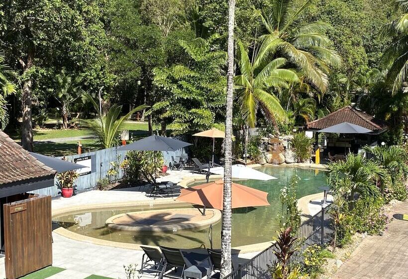 Lychee Tree Holiday Apartments