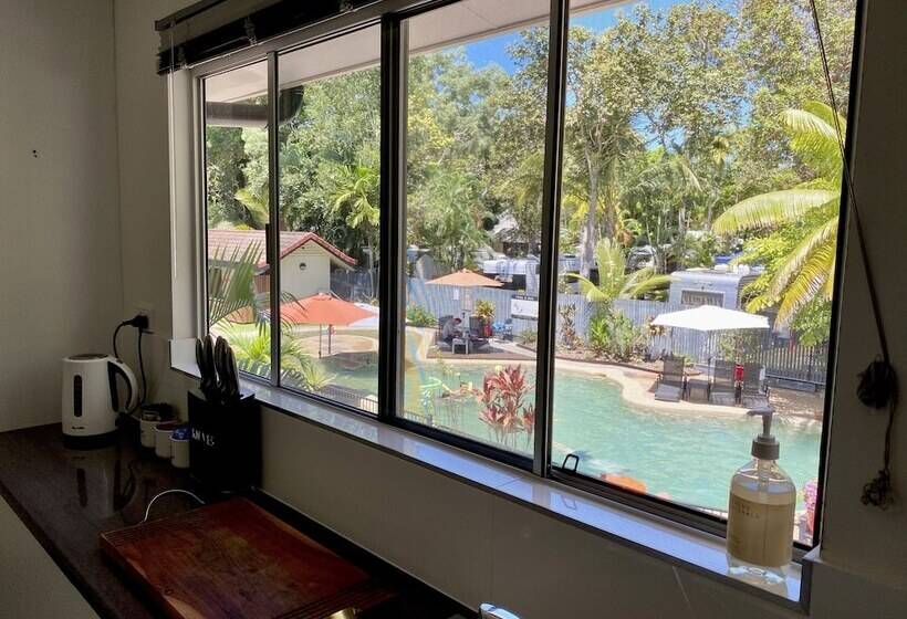 Lychee Tree Holiday Apartments