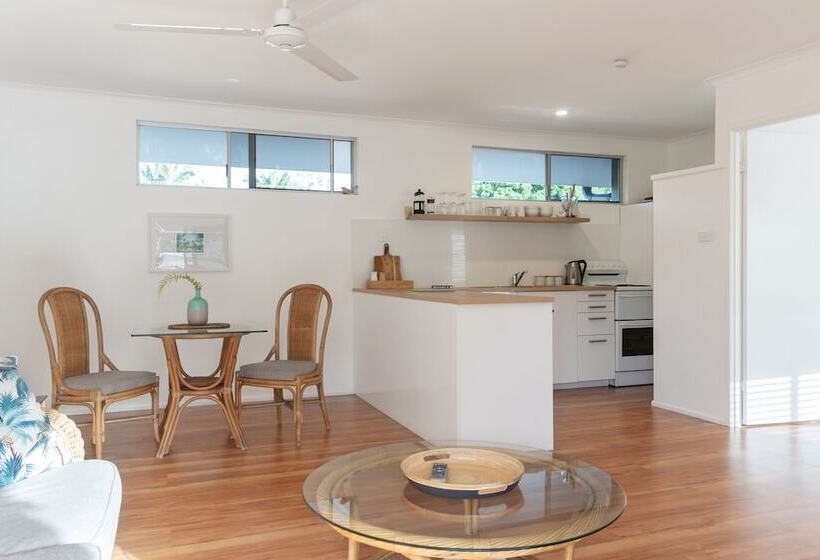 Lychee Tree Holiday Apartments