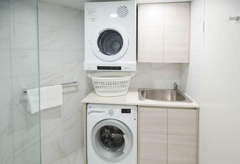 Miami Beachside Holiday Apartments