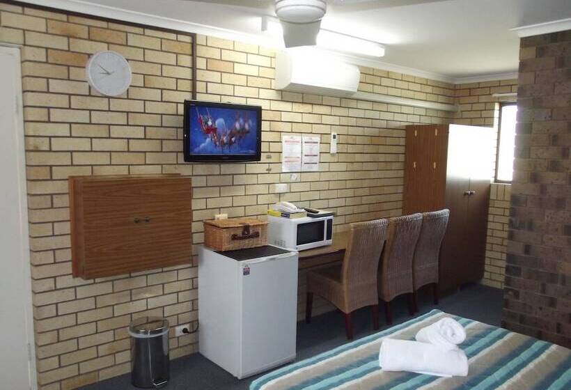 汽车旅馆  Bridge Street Motor Inn