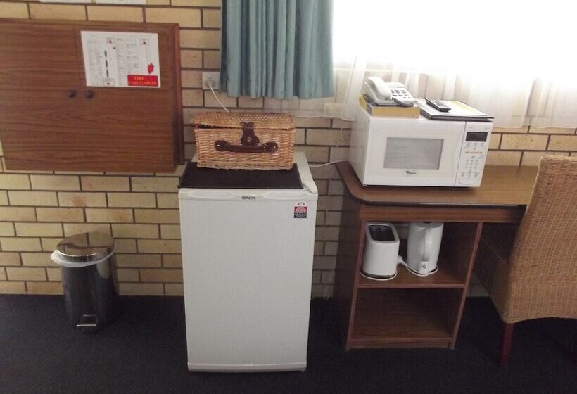 汽车旅馆  Bridge Street Motor Inn