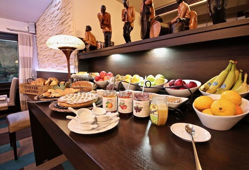 モーテル Val De L Our