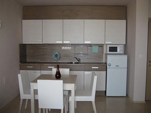 Pomorie Bay Apartments & Spa