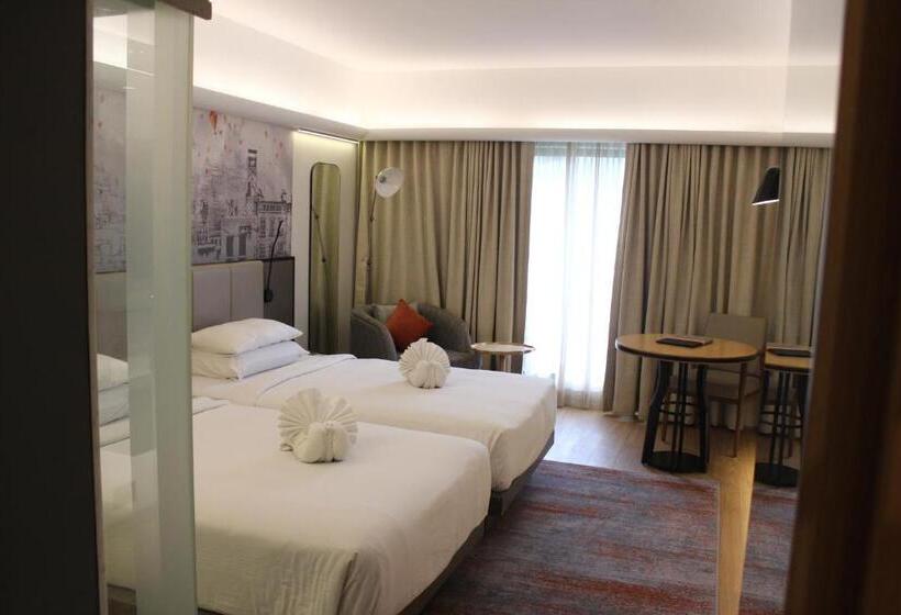 Pride Plaza Hotel, Ahmedabad