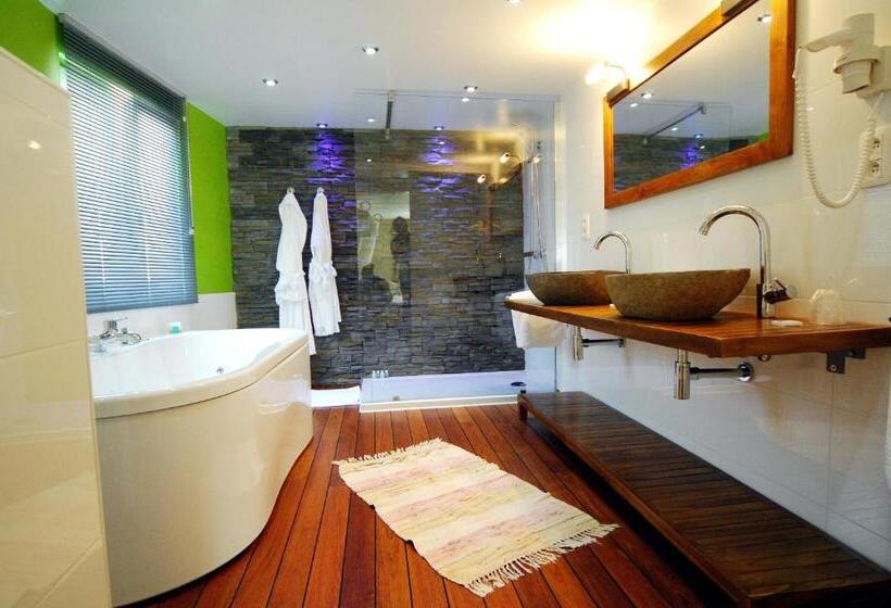 Royal Hotel-restaurant Bonhomme