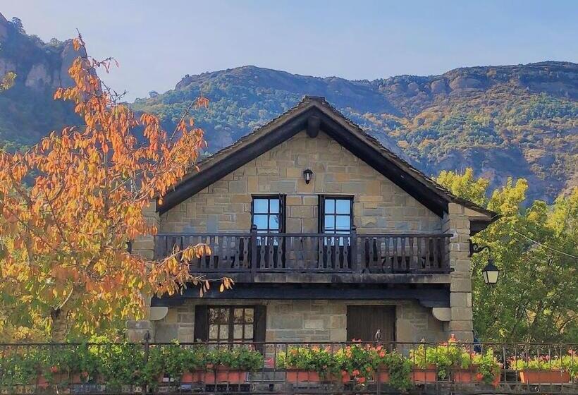 Rural El Mirador De Los Pirineos