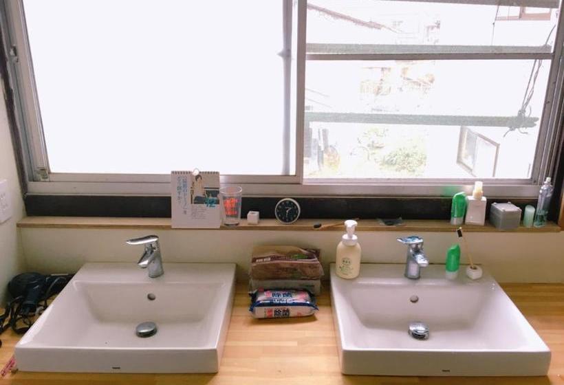 ユースホステル Yado & Kissa Ugo Hub