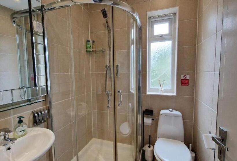 Citystay Albert Apartments In Hendon Nw4