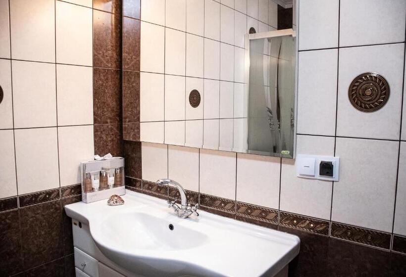 Bed and Breakfast гостьовий дім тая