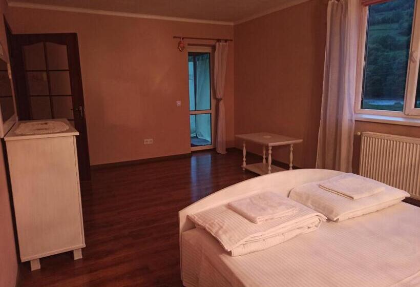 Bed and Breakfast гостьовий дім тая