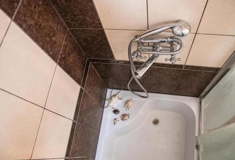 Bed and Breakfast гостьовий дім тая