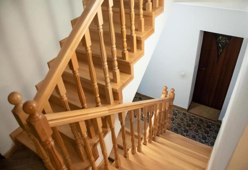 Bed and Breakfast гостьовий дім тая