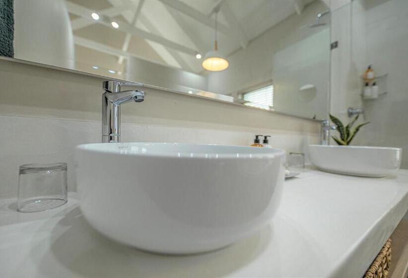 צימר Little Kubu Lodge