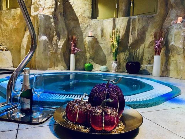 تختخواب و صبحانه Room Oaza Miru