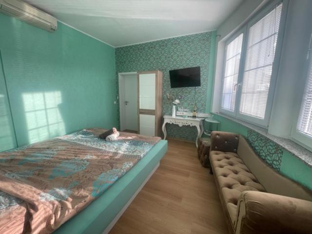 تختخواب و صبحانه Room Oaza Miru