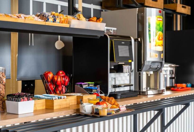 B&b Hotel Le Port Marly Saint Germain En Laye