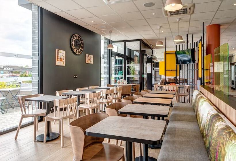 B&b Hotel Le Port Marly Saint Germain En Laye