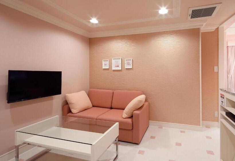 ホテル Birthday 楠店