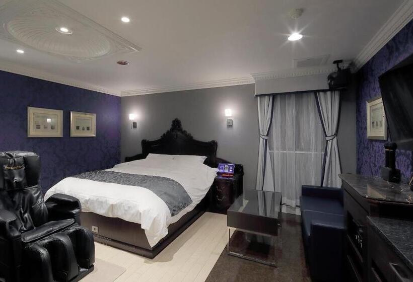 ホテル Birthday 楠店