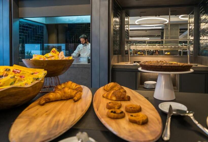 호텔 Catalonia Gran Vía Bilbao