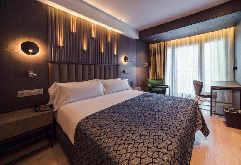 호텔 Catalonia Gran Vía Bilbao