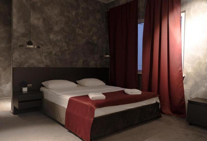 هتل Club House Arkadia Beach