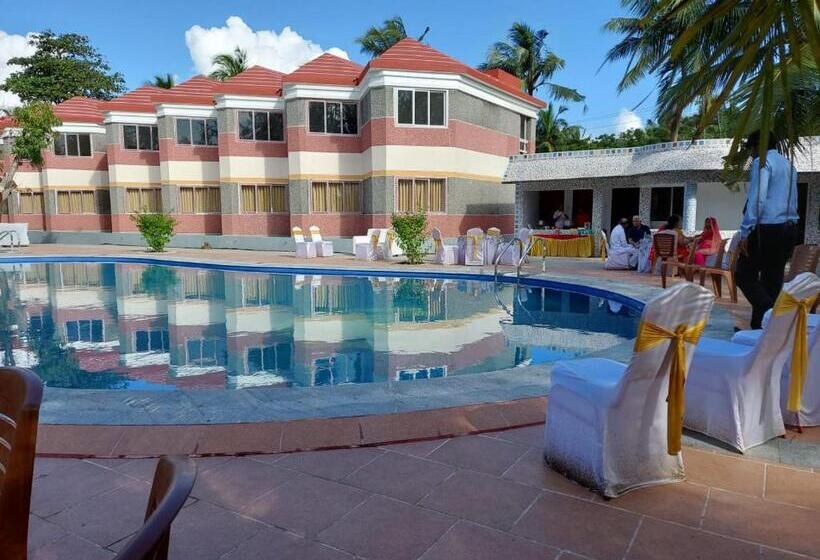 Отель Coral Beach Resort