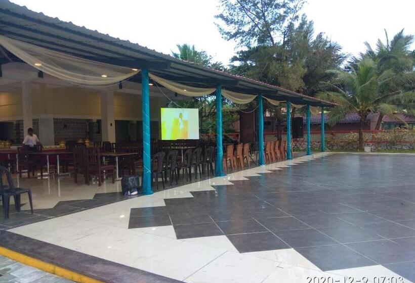 Отель Coral Beach Resort