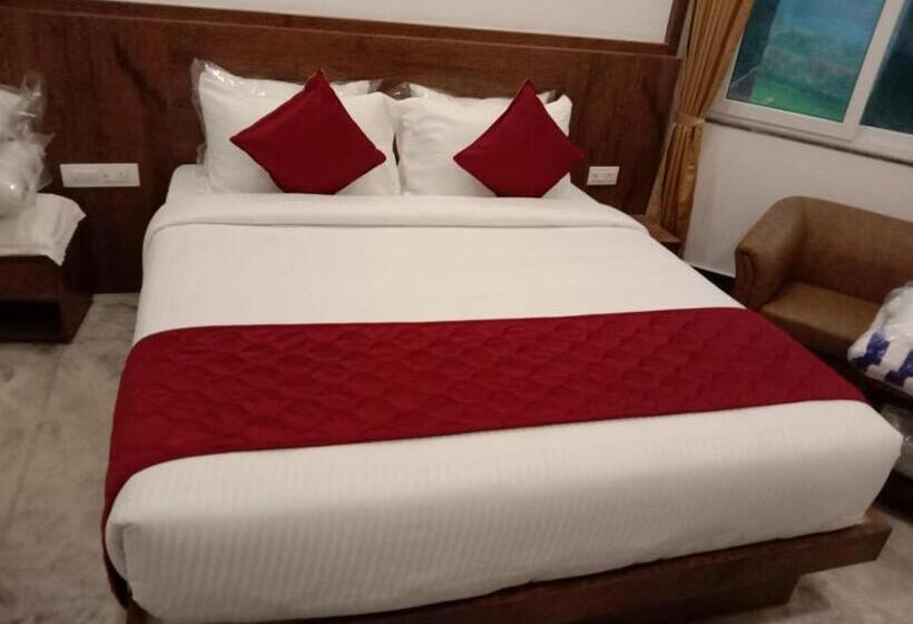 Отель Coral Beach Resort