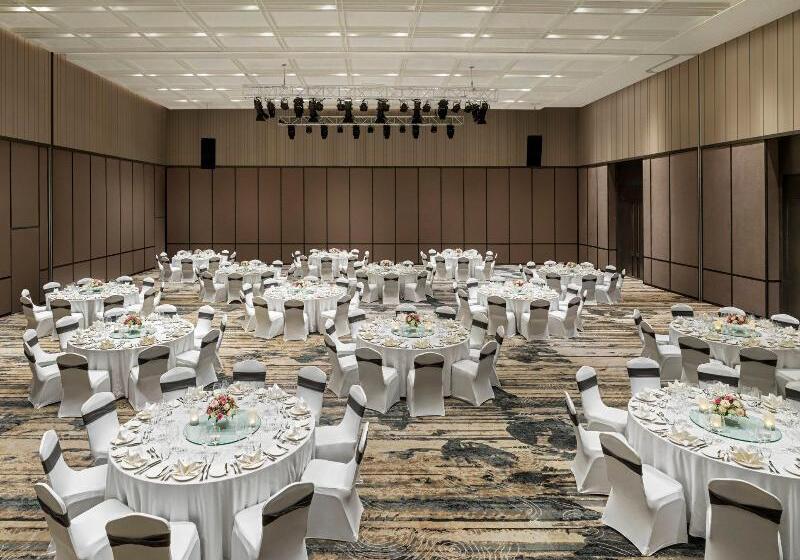 هتل Crowne Plaza Phu Quoc Starbay, An Ihg