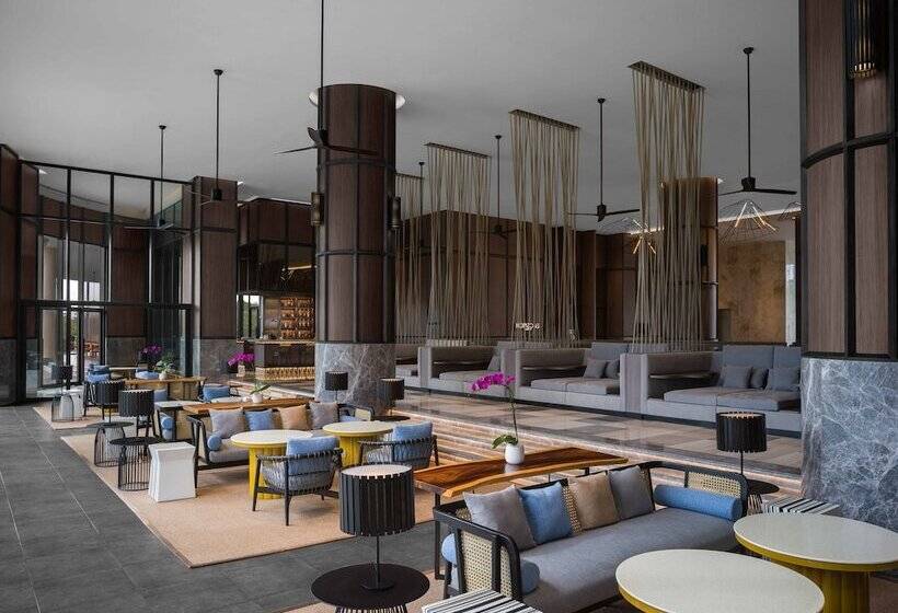 هتل Crowne Plaza Phu Quoc Starbay, An Ihg