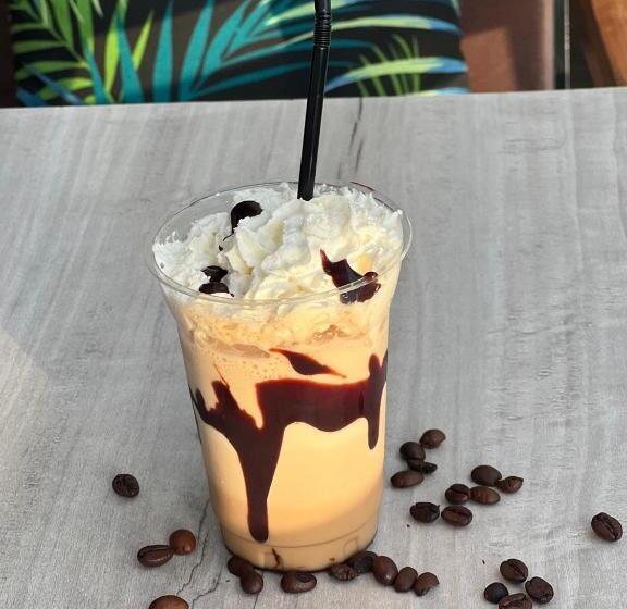 هتل Cube House Osh