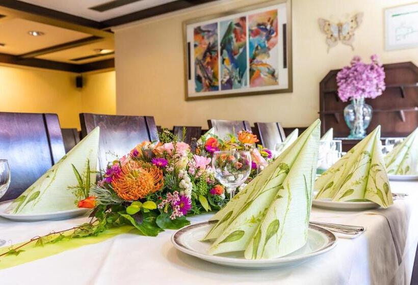 Отель Gasthof Pension Post