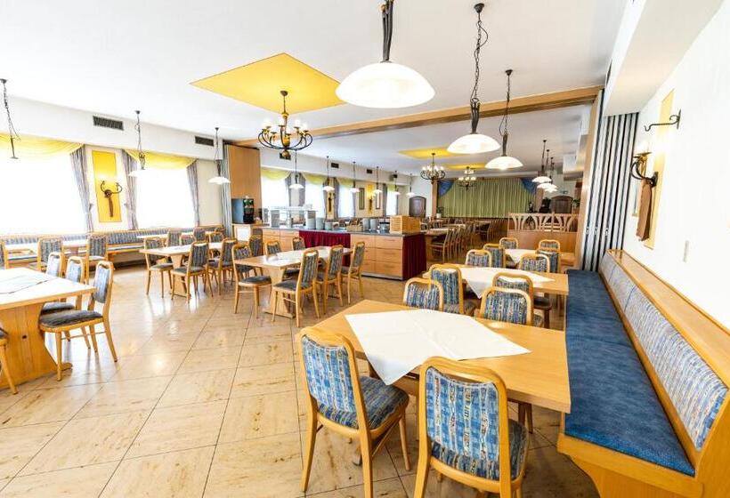 Отель Gasthof Pension Post