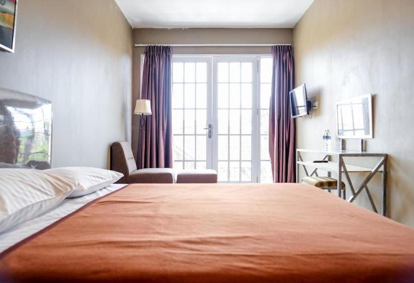 Отель Graceland Inn Batam Redpartner