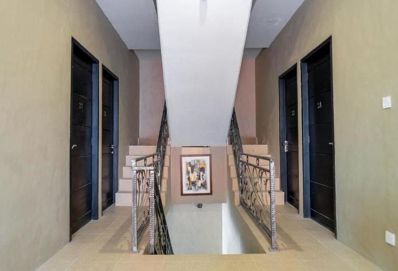 Отель Graceland Inn Batam Redpartner