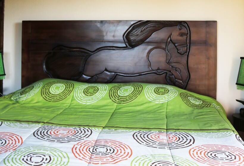 هتل Hacienda Turística Las Manolas