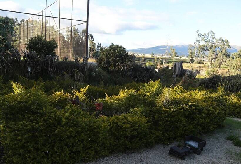 هتل Hacienda Turística Las Manolas