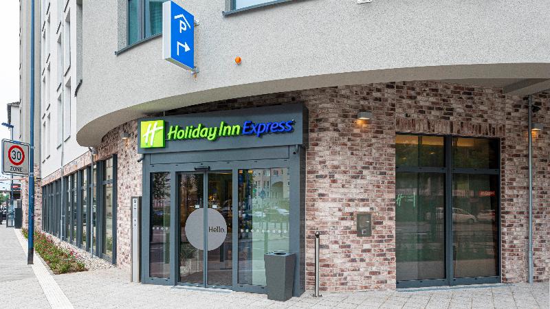 Отель Holiday Inn Express   Offenbach, An Ihg
