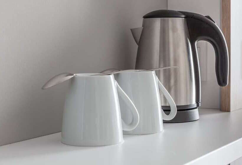 Отель Holiday Inn Express   Offenbach, An Ihg