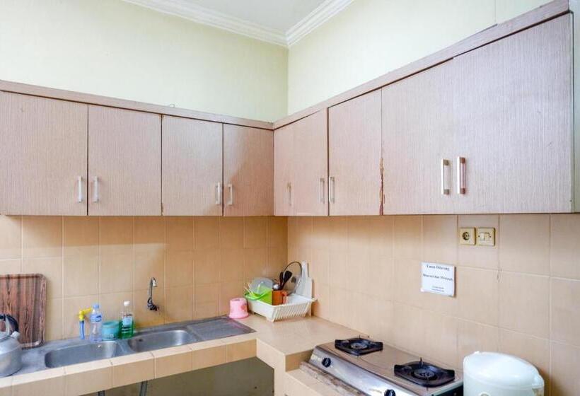 호텔 Koolkost Near Kawasan Simpang Lima Semarang