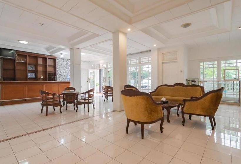 호텔 Koolkost Near Metro Trade Center Bandung