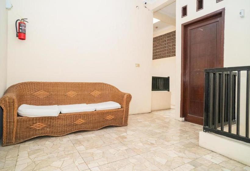 酒店 Koolkost Syariah Near Villa Nusa Indah