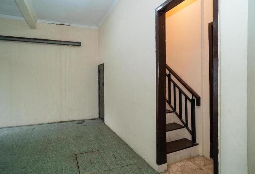 酒店 Koolkost Syariah Near Villa Nusa Indah