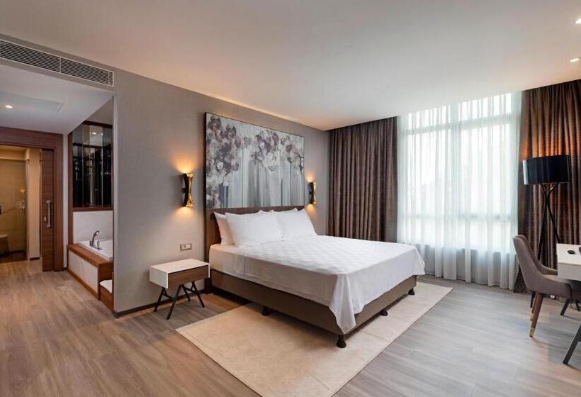 Отель Limak Skopje Luxury