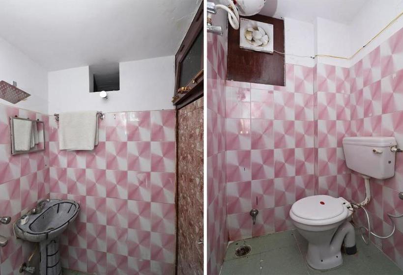 酒店 Oyo 28299 Kothiwal