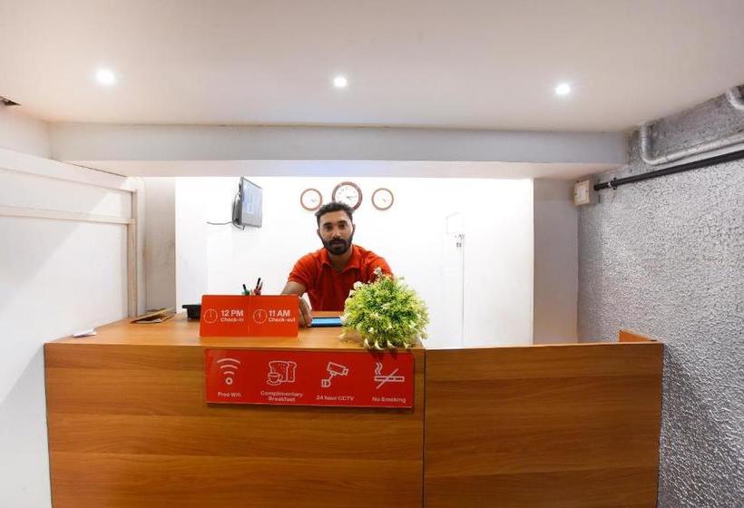 Отель Oyo 38562 Delma Residency