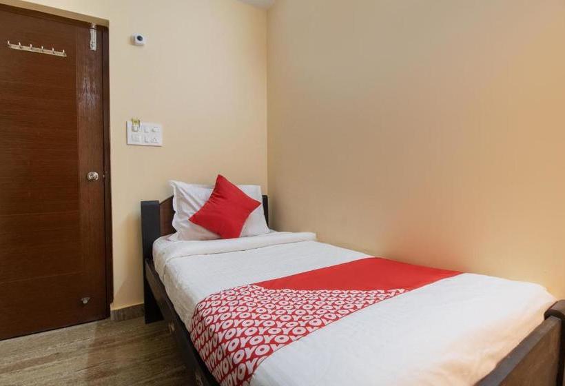 Hotel Oyo 71638 Nk Boarding And Lodging